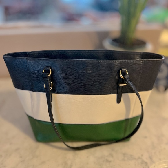Ralph Lauren Handbags - EUC Ralph Lauren Leather Colorblock Purse in green, navy, and cream